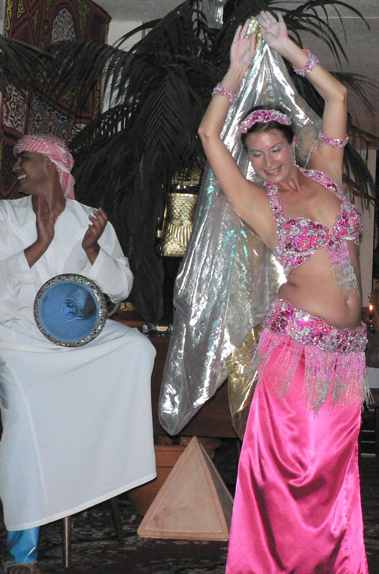 Orientalischer Tanz, Bauchtanz in Sachsen, Doppelschleiertanz