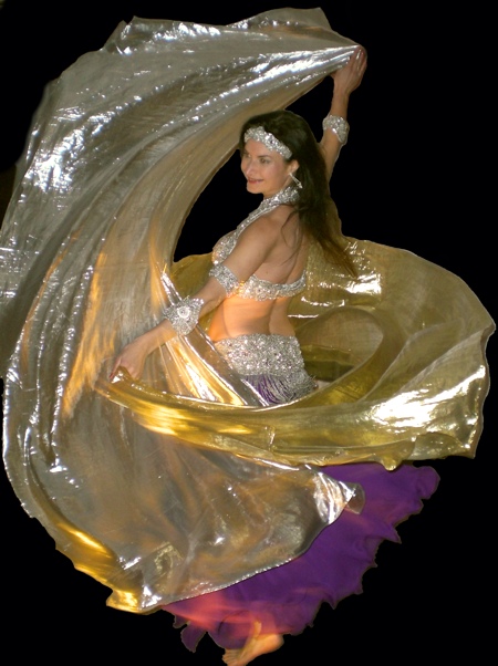 Orientalischer Tanz, Bauchtanz in Sachsen, Doppelschleiertanz